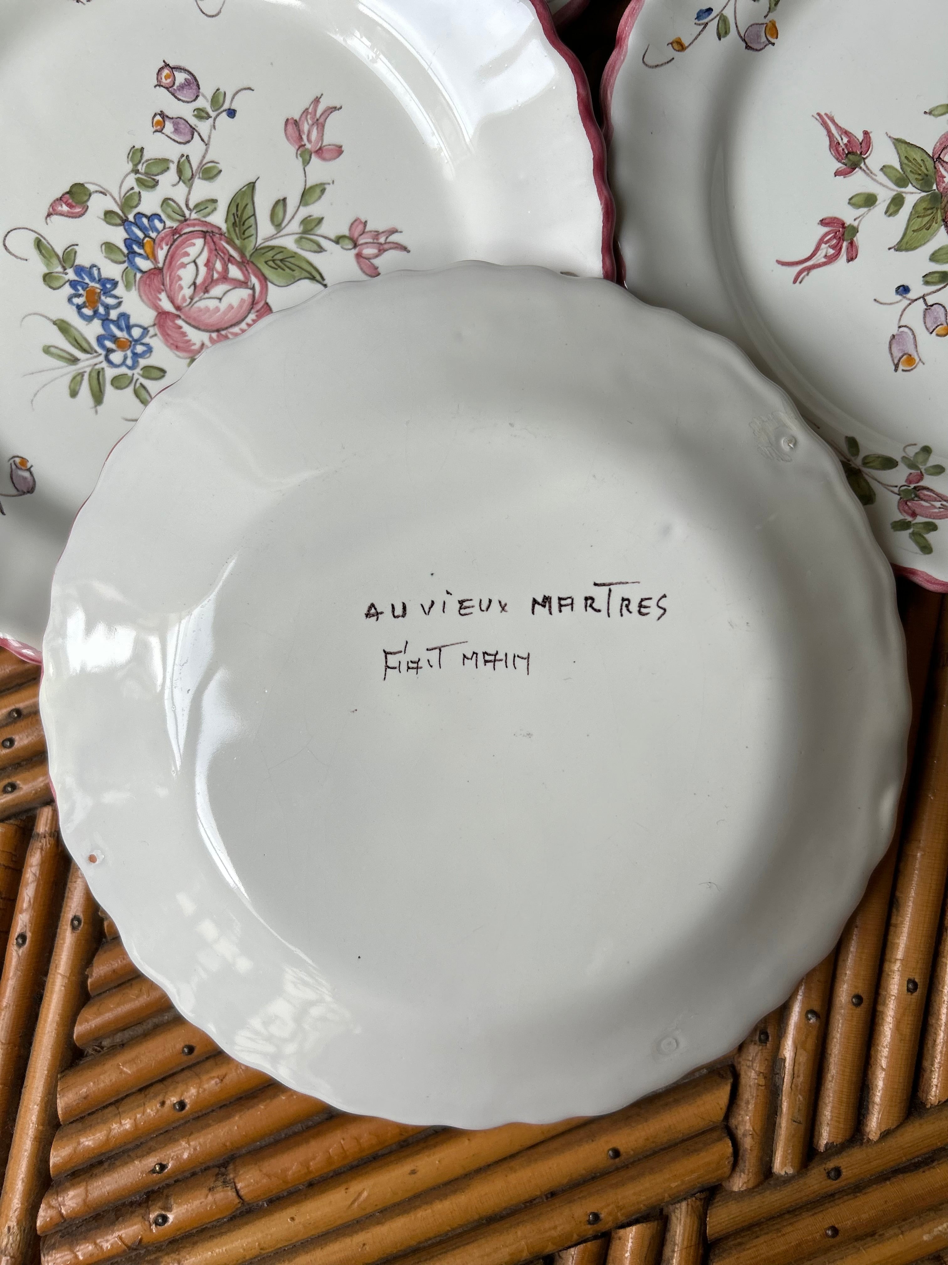 Service de 11 assiettes à dessert
