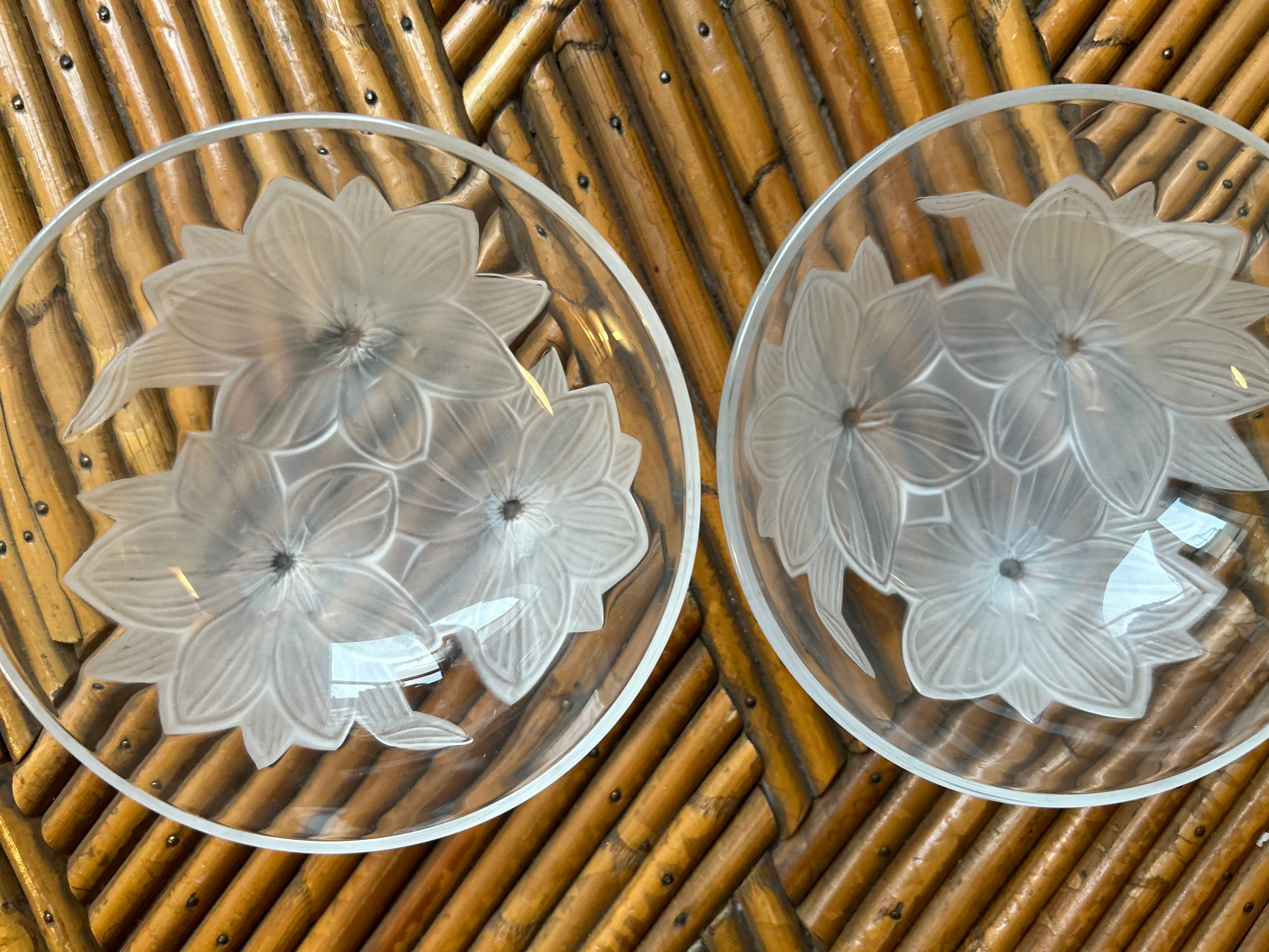 Paire de bols en verre Art Déco