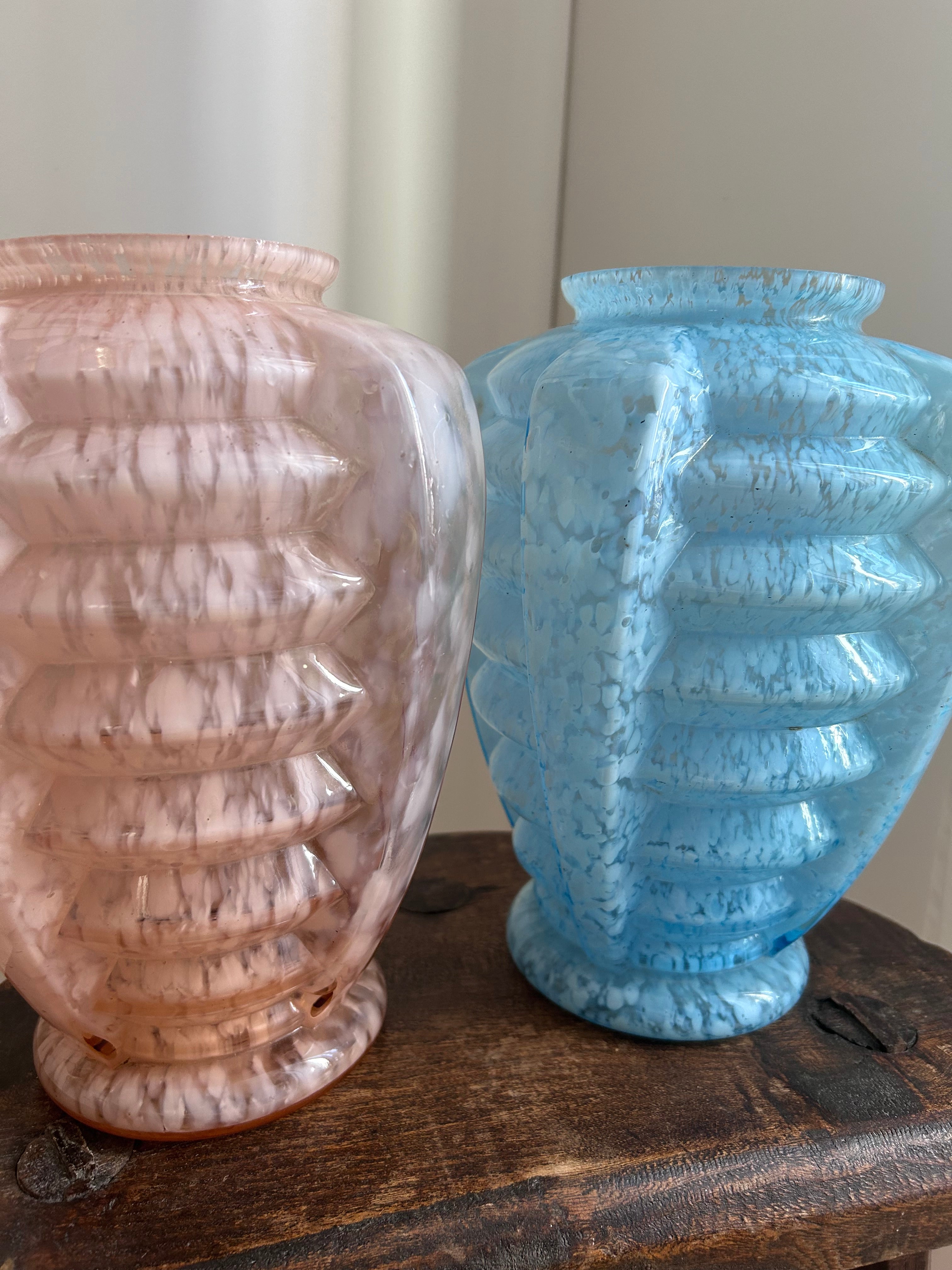 Paire de vases en verre de Clichy