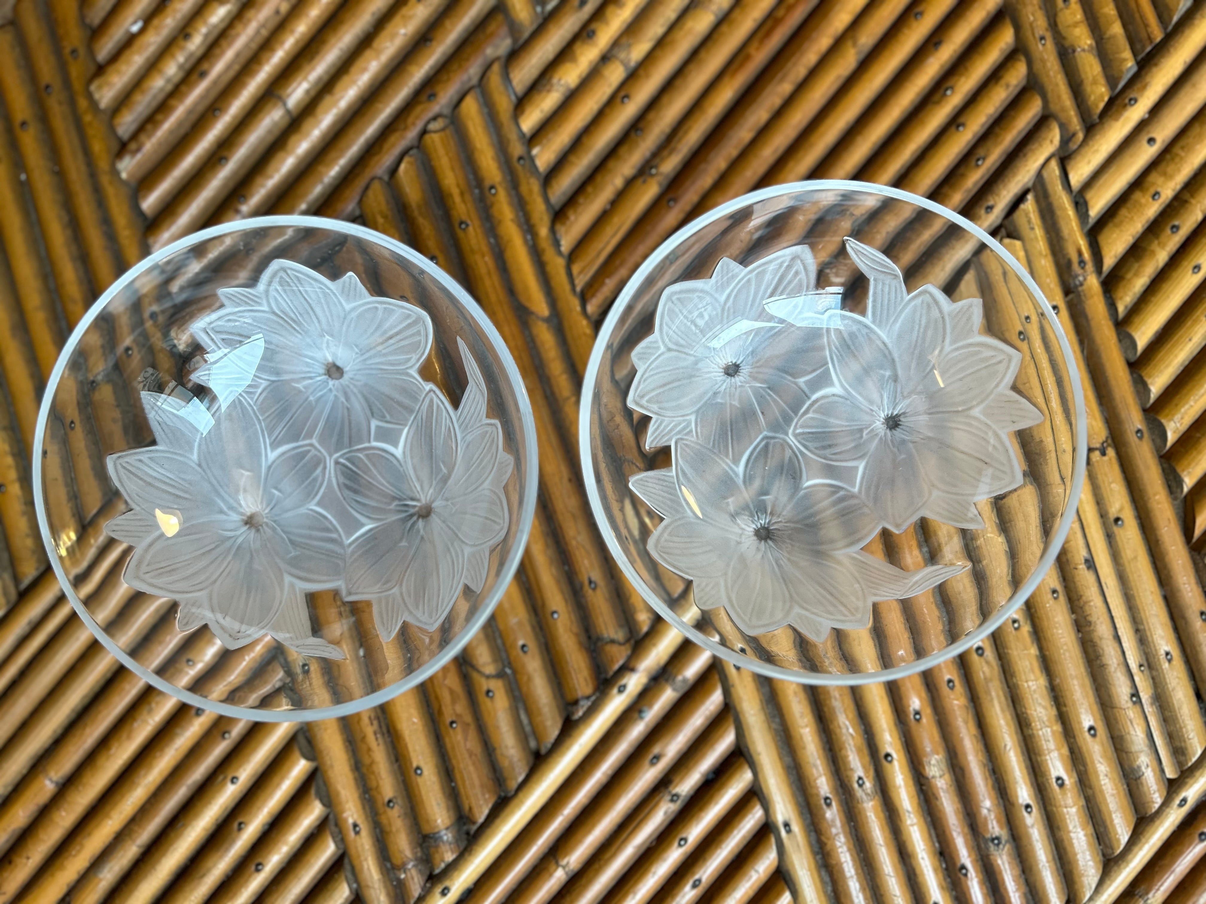 Paire de bols en verre Art Déco