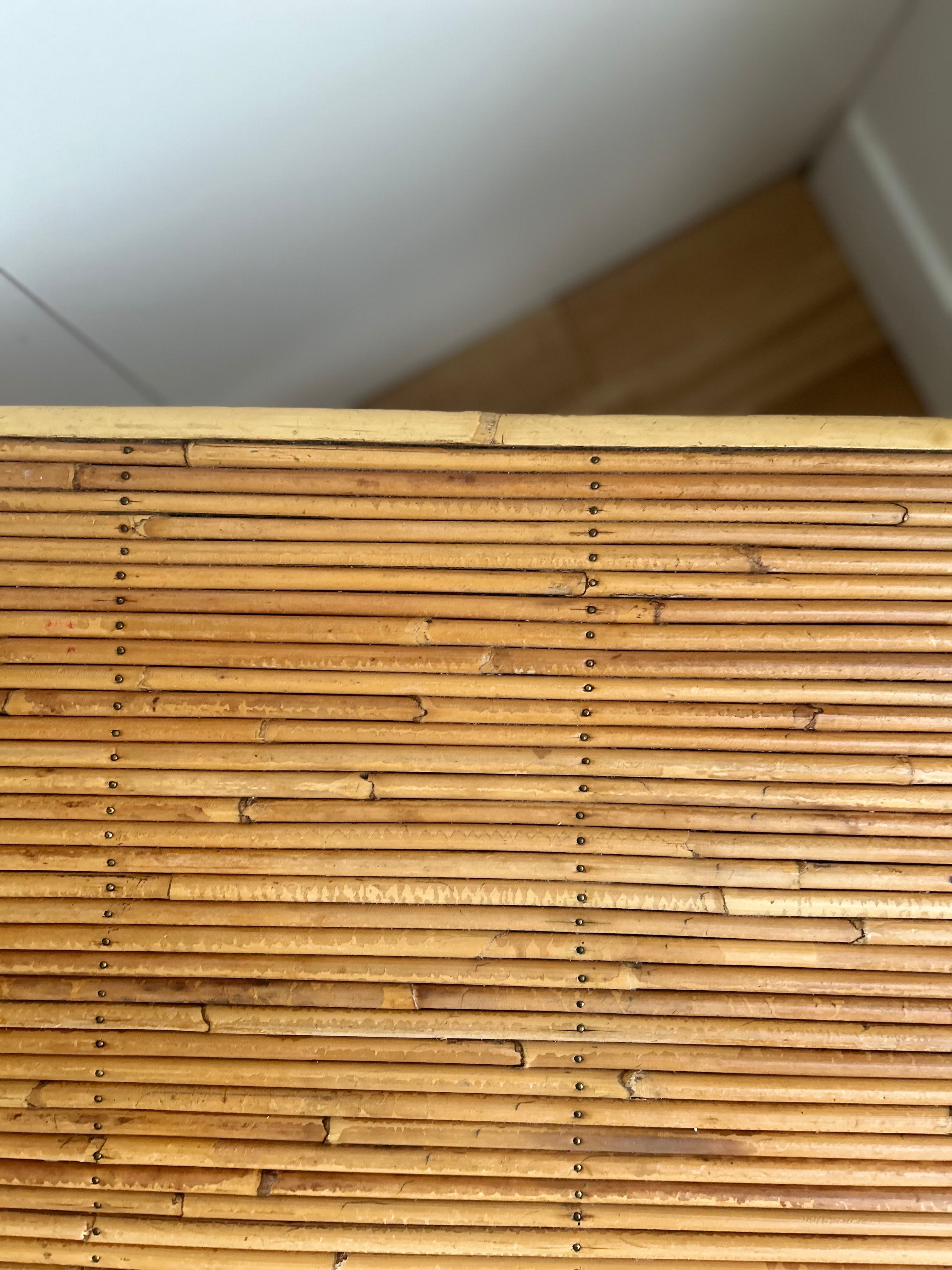 Table basse en rotin