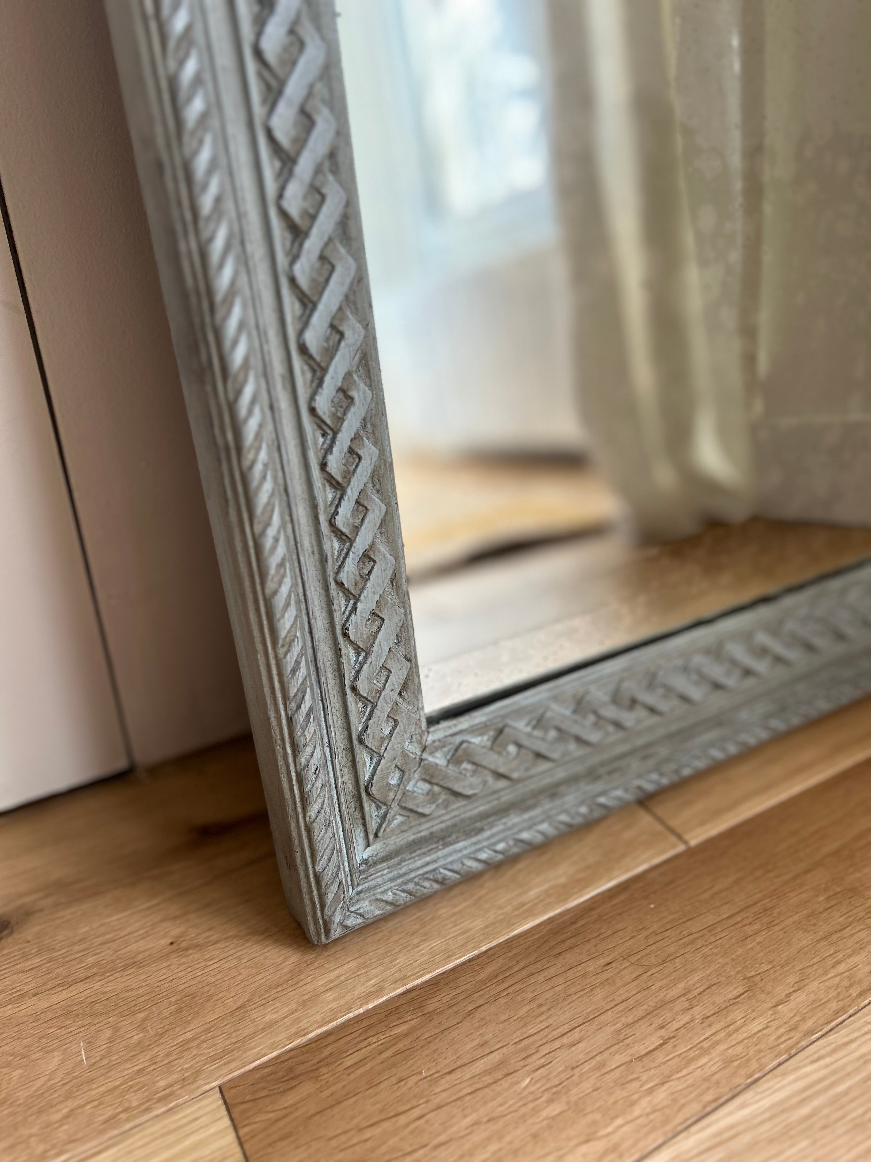 Grand miroir rectangulaire, bois sculpté