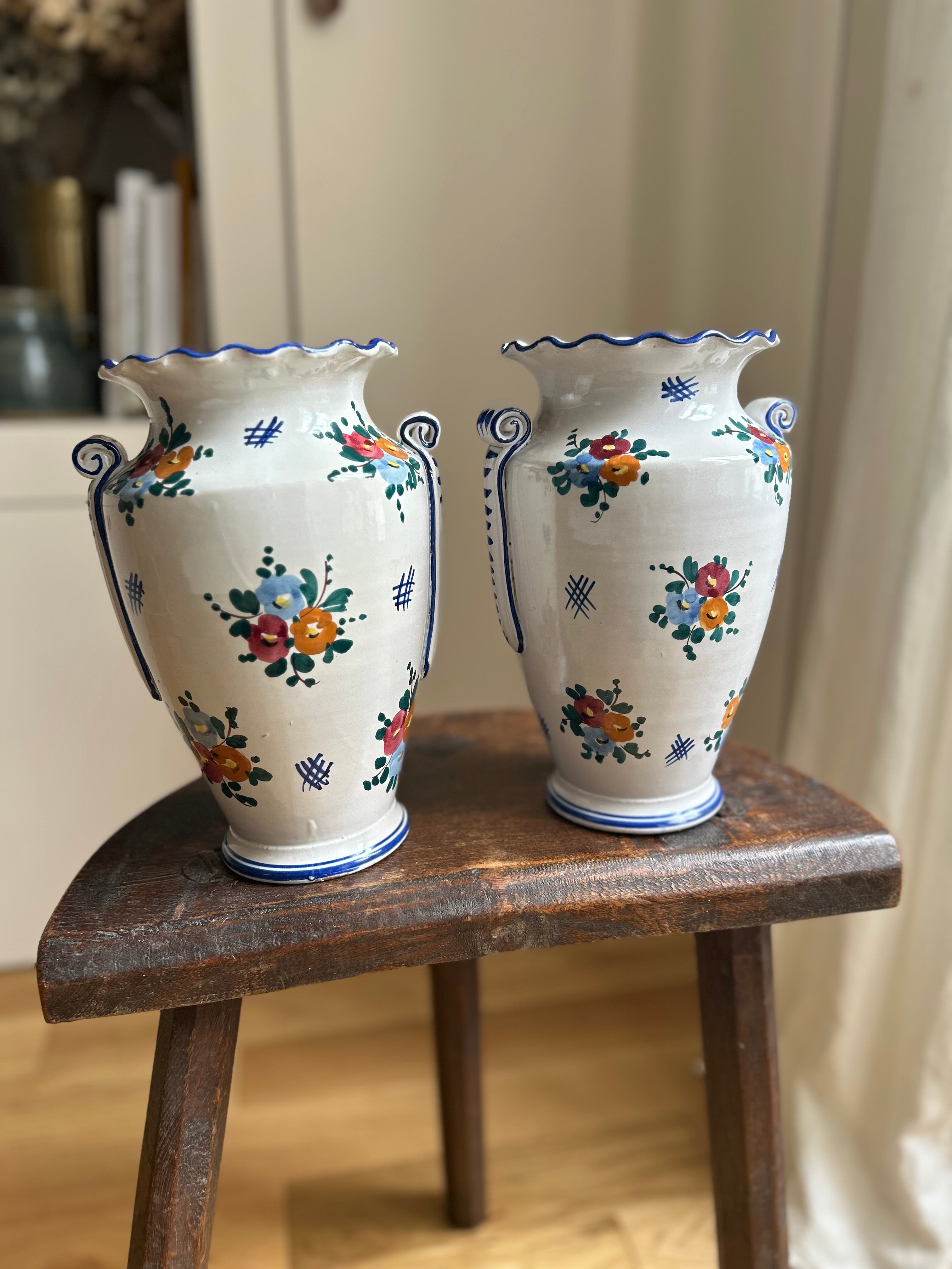Paire de vases italiens